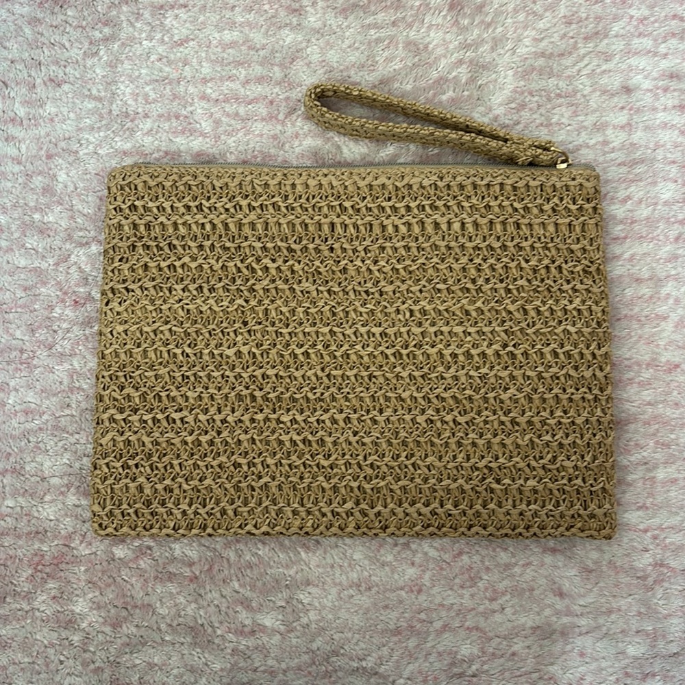 New in box Dior Tan Raffia Clutch with Wristlet - Picture 4 of 9